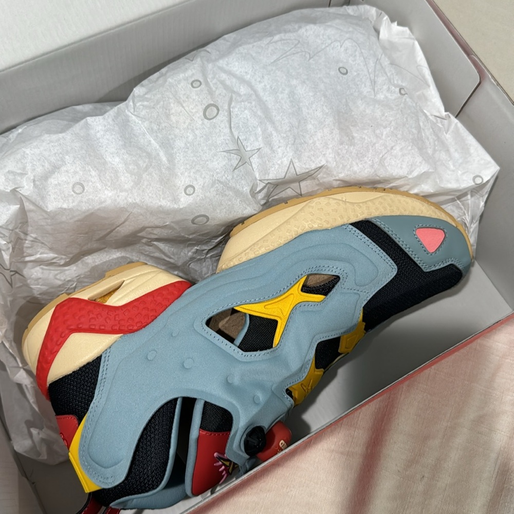 Reebok Classics x Looney Tunes Instapump Fury 95 GZ4948 DS